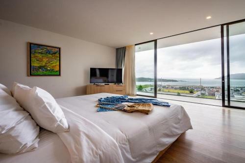 The Beachfront Ocean View Villa Nha Trang