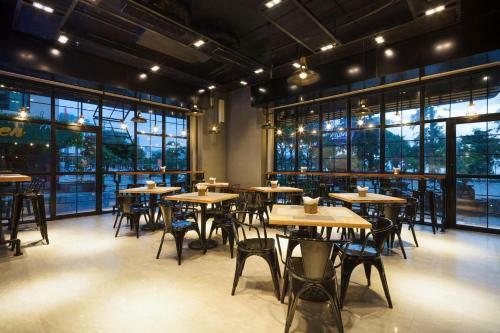 Aparthotel Hanoi By Night Condotel
