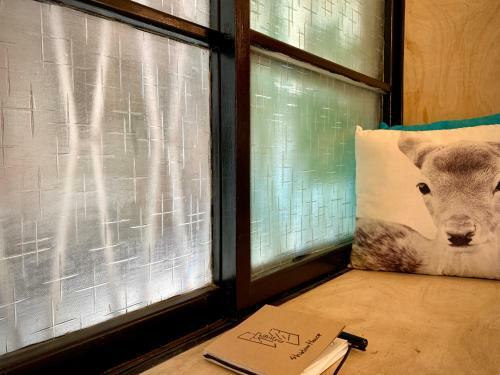 Hostal Shadow House
