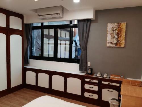 Hostal The Wind Guesthouse