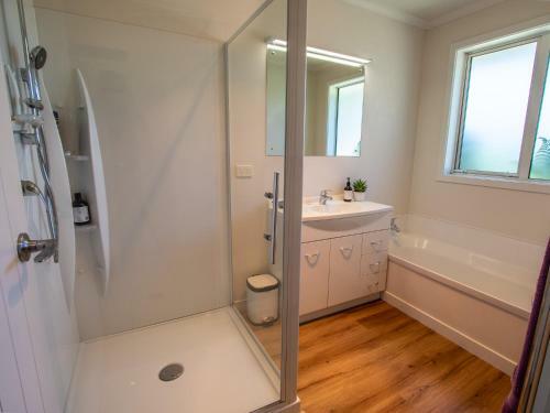 Marahau Oasis - Marahau Holiday Home