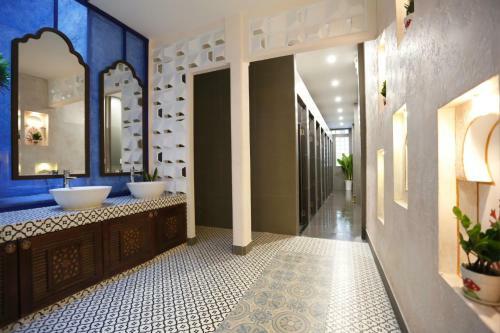 Aquarizon Boutique Hostel & City Bar