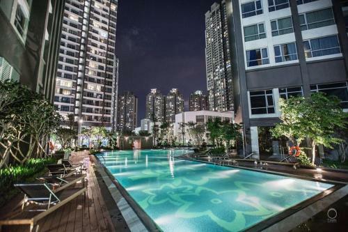 Vera Saigon Apartments - Vinhomes Central Park