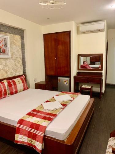 Hotel Kh�ch S?n Ph??ng Ly
