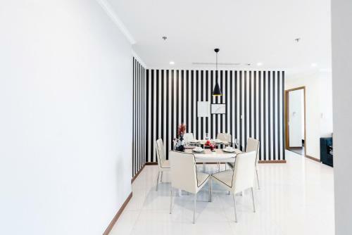 Vinhomes Luxury-kayla's Apartment
