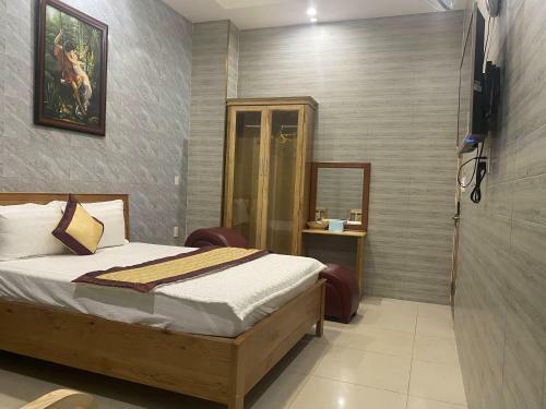 Ho�ng Qu�n Hotel