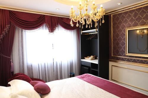 Enjoy Hotel 7