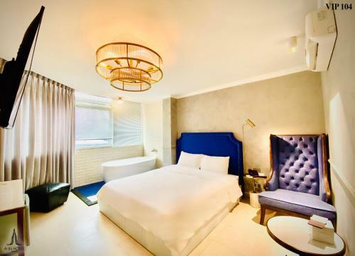 A In Hotel Del Luna