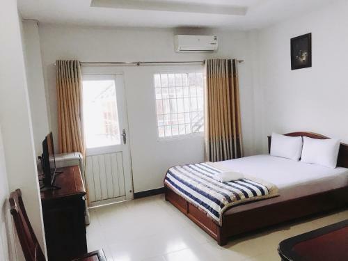 Hotel Kh�ch S?n Mai Lan