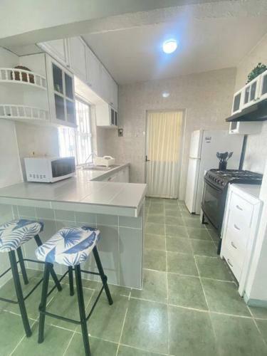 Casa Llena De Vida Con Alberca