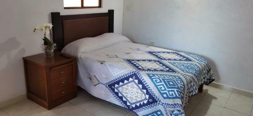 Casa Petirrojo - Habitaciones En P�tzcuaro