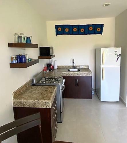 Progreso East, 1 Block From The Beach, Spacious Condo With Splendid Views