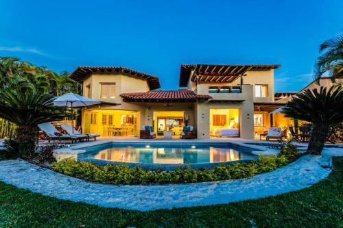 Villa Copacabana At Las Palmas, Punta Mita