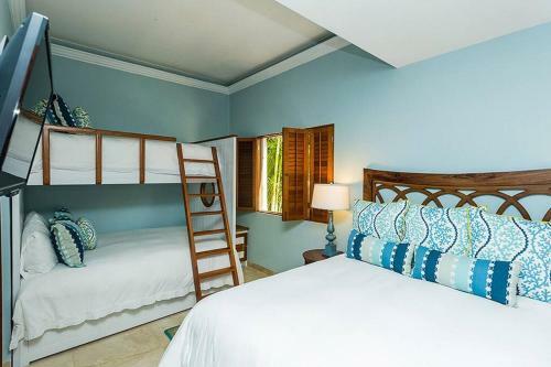 Villa Copacabana At Las Palmas, Punta Mita
