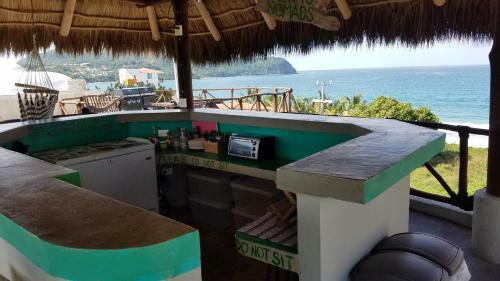 Lodge Pacific Nomads Earthbag House