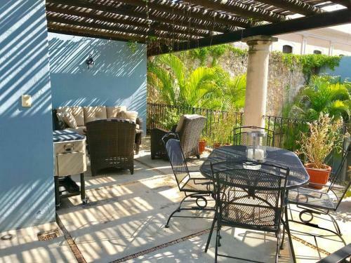 Villa Great Big Family Home Available
