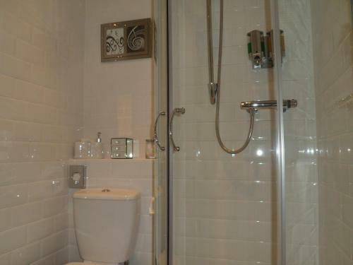 Hostal Senlac Guesthouse