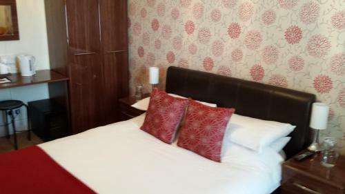 Hostal Senlac Guesthouse
