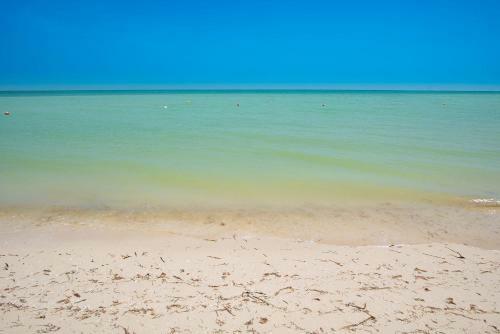 Apartamento Two Lux Beachfront Penthouses, 2 Jacuzzi, 2 Rooftops, 2 Pools, Gym, Kid's Club, Bar