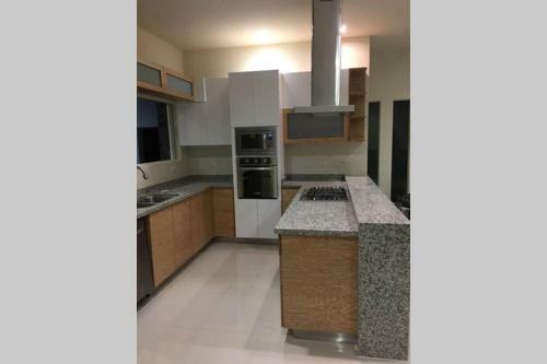Hermosa Casa En Cerritos
