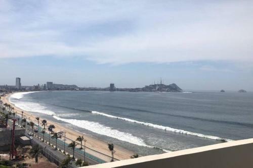 Apartamento Departamento de Lujo En El Malec�n