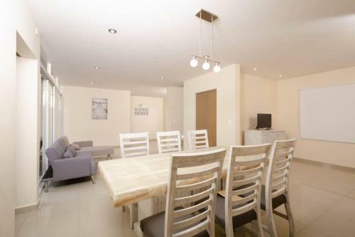 Casa Con 3 Rec�maras Y Jard�n
