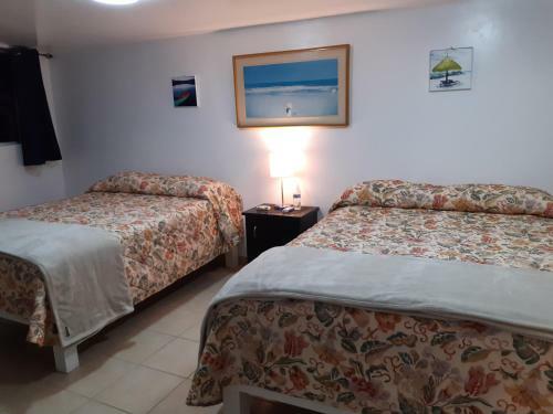 Hotel #44 #19 Room 2 Beds Near Beach
