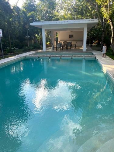 La Casa Del Arbol -4bed 3 Bath