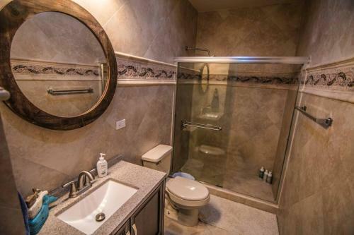 Apartamento #1 Oceanfront Condo W/ Jacuzzi, Pool & Bbq