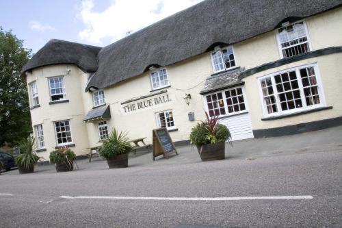 Hostal Blue Ball Inn