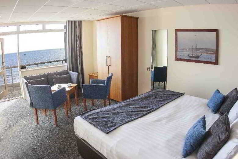 Sandbanks Hotel
