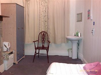 Hostal Alara Bed And Breakfast