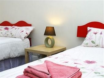 Hostal Alara Bed And Breakfast