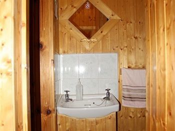 Hostal Alara Bed And Breakfast