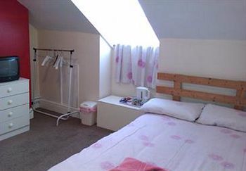 Hostal Alara Bed And Breakfast