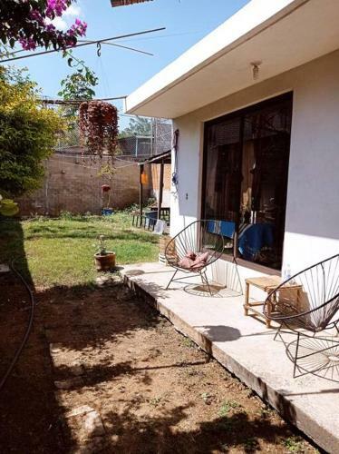 Casa R�stica Con Cochera Privada