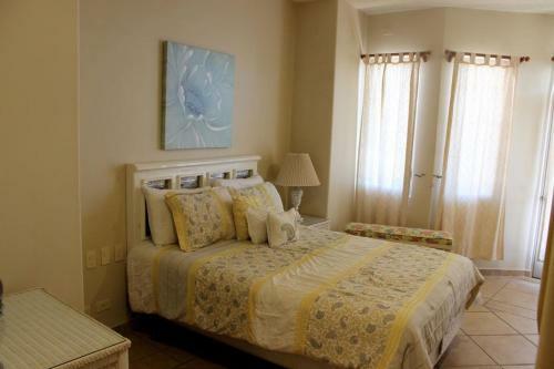 Bella Sirena 2br Ba 401-v By Casago