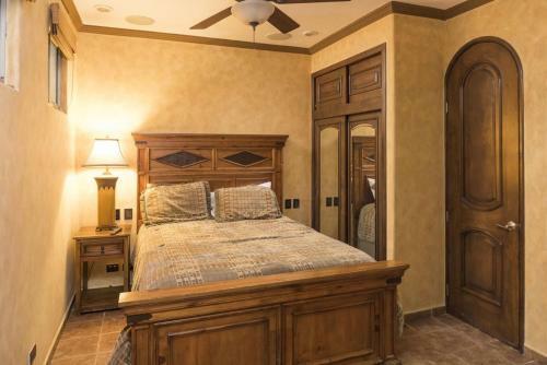 Esmeralda 3br Ea 102 By Casago