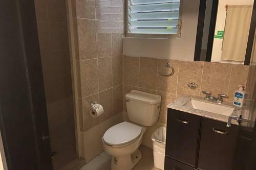 Big House Heated Pool Fully Equiped Great Location