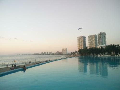 Apartamento Luxury Condo Peninsula