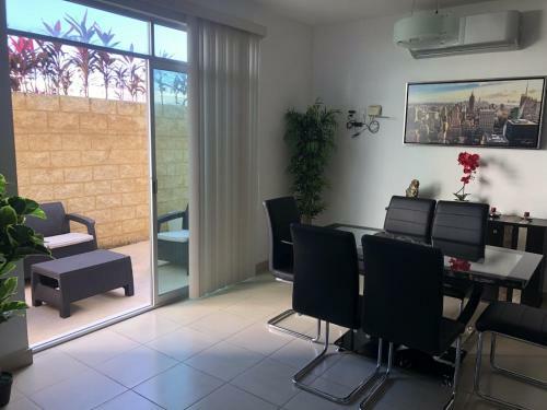 Playa Suites Apartment
