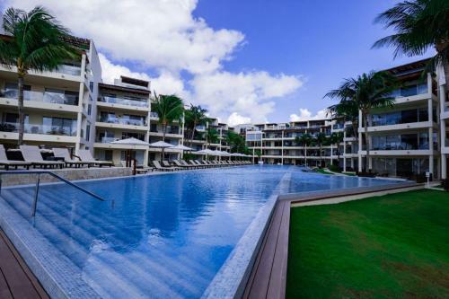 Embassy Penthouse Beachfront At The Elements By Bric