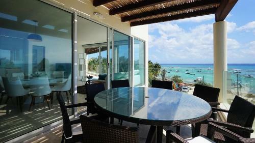 The Only 4 Bedroom Penthouse At The Elements By Bric!