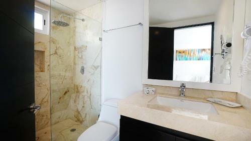 The Only 4 Bedroom Penthouse At The Elements By Bric!