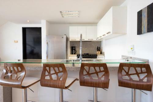 Incredible 3 Bedroom Penthouse At The Elements By Bric