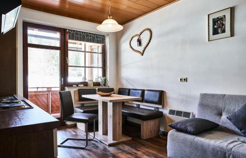 Apartamento Ferienwohnung Bergerlebnis �tscher