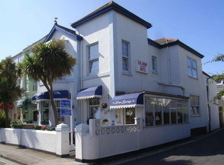 Hostal Sea Spray House