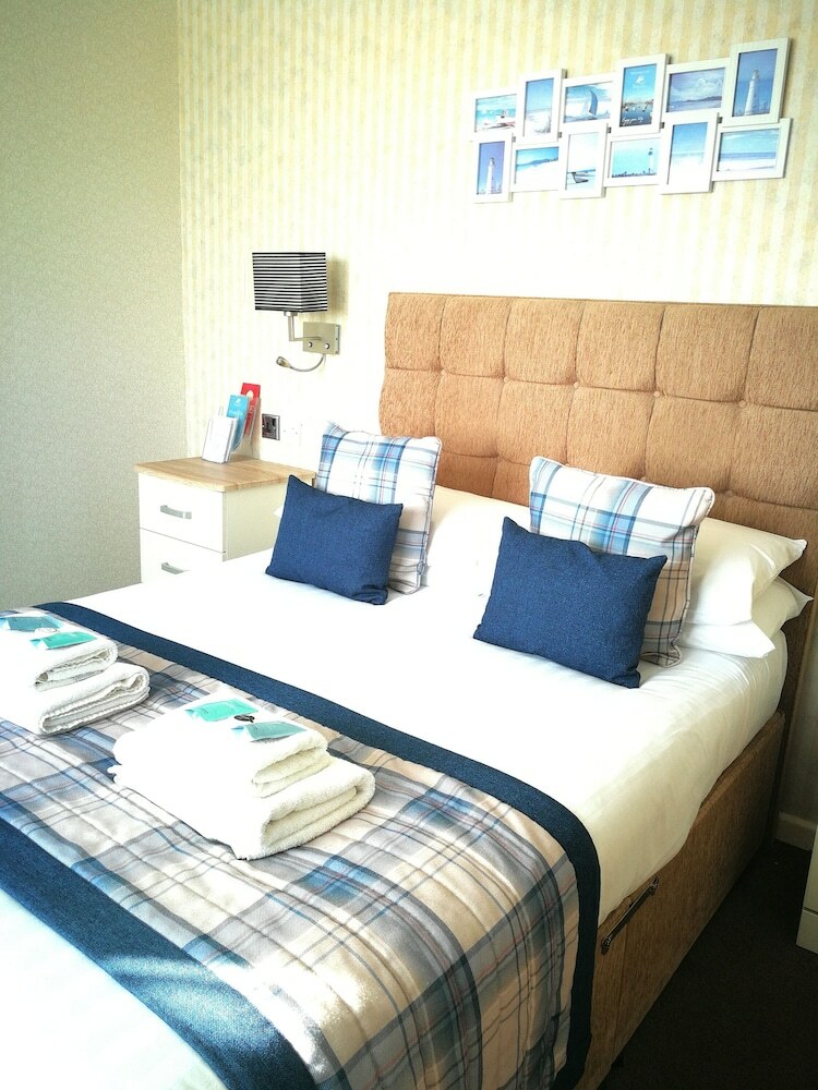 Hostal Torbay Court Hotel
