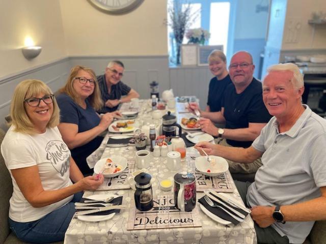 Hostal Cherwood Hotel