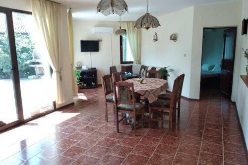 Villa Guesthouse Oasis-shabla